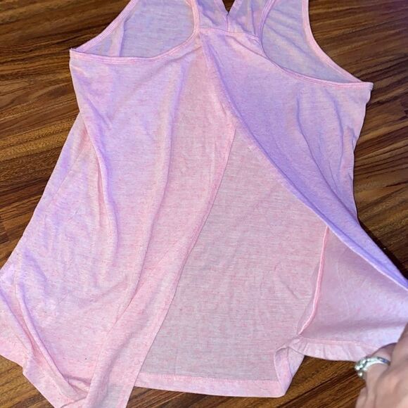 4 for $50 🎃 Free Country Pastel Pink Open Back Active Tank Womens Size Medium - Picture 8 of 8